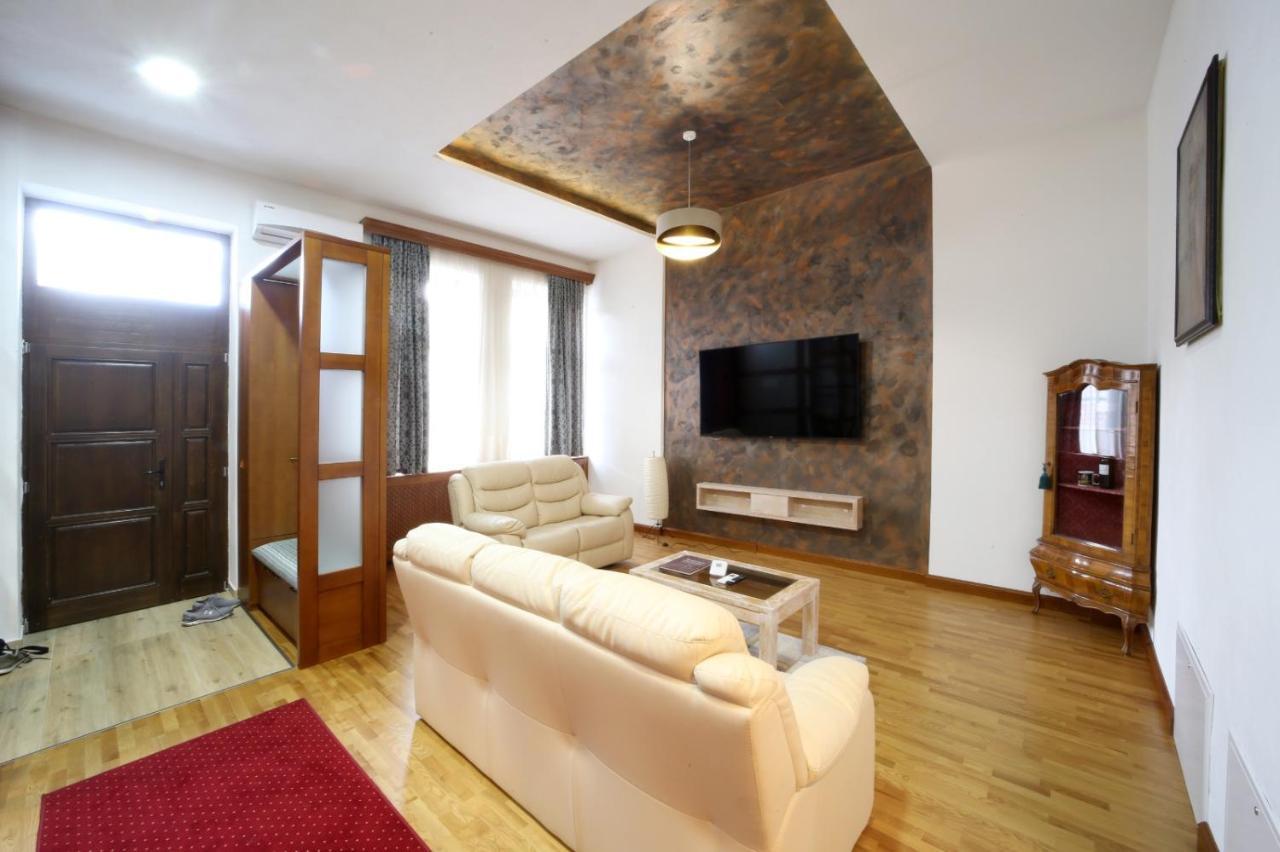 Virag Apartman Luxury Odorheiu Secuiesc Zewnętrze zdjęcie